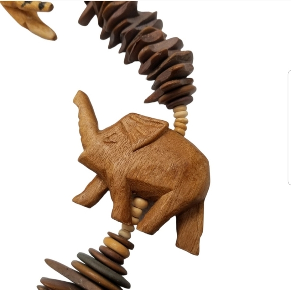 VINTAGE 1980S WOOD SARFARI ANIMAL FOLK ART STATEMENT NECKLACE - Picture 4 of 8